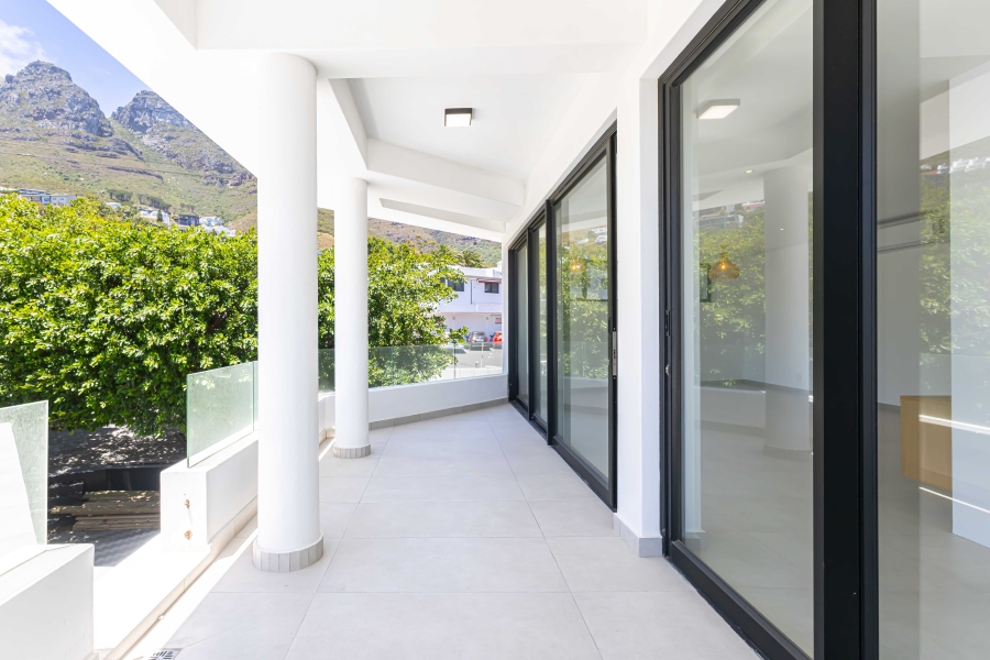 To Let 3 Bedroom Property for Rent in Camps Bay Western Cape